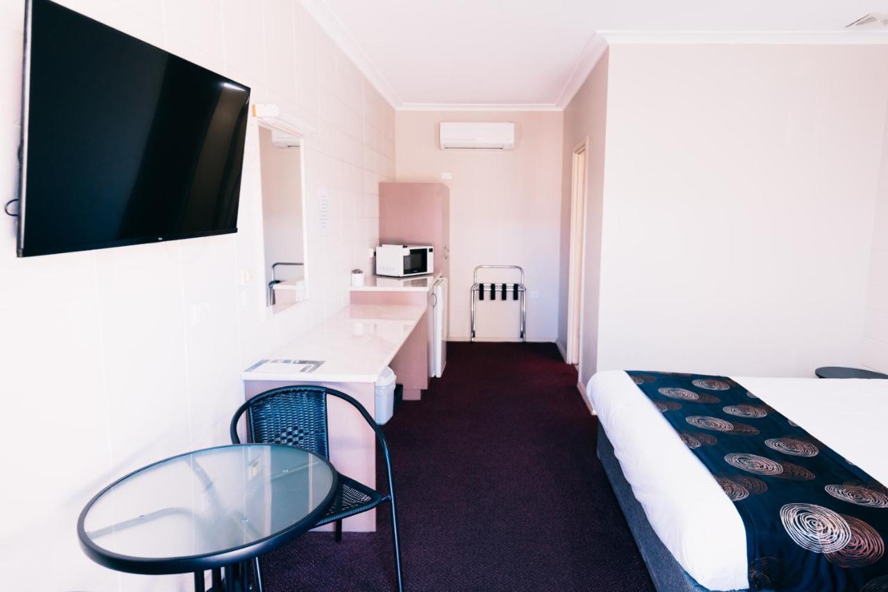 Motel Poinsettia Port Augusta Eksteriør bilde
