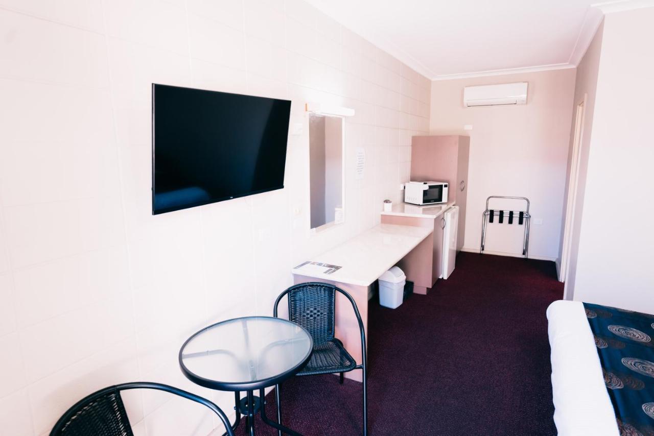 Motel Poinsettia Port Augusta Eksteriør bilde