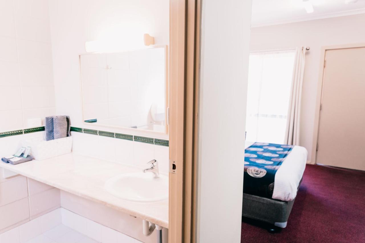 Motel Poinsettia Port Augusta Eksteriør bilde